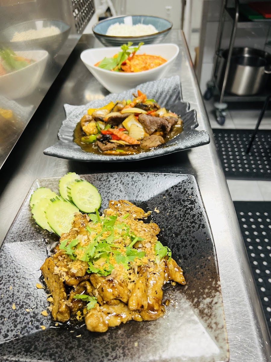 Kinnara Thai Restaurant Photos 2